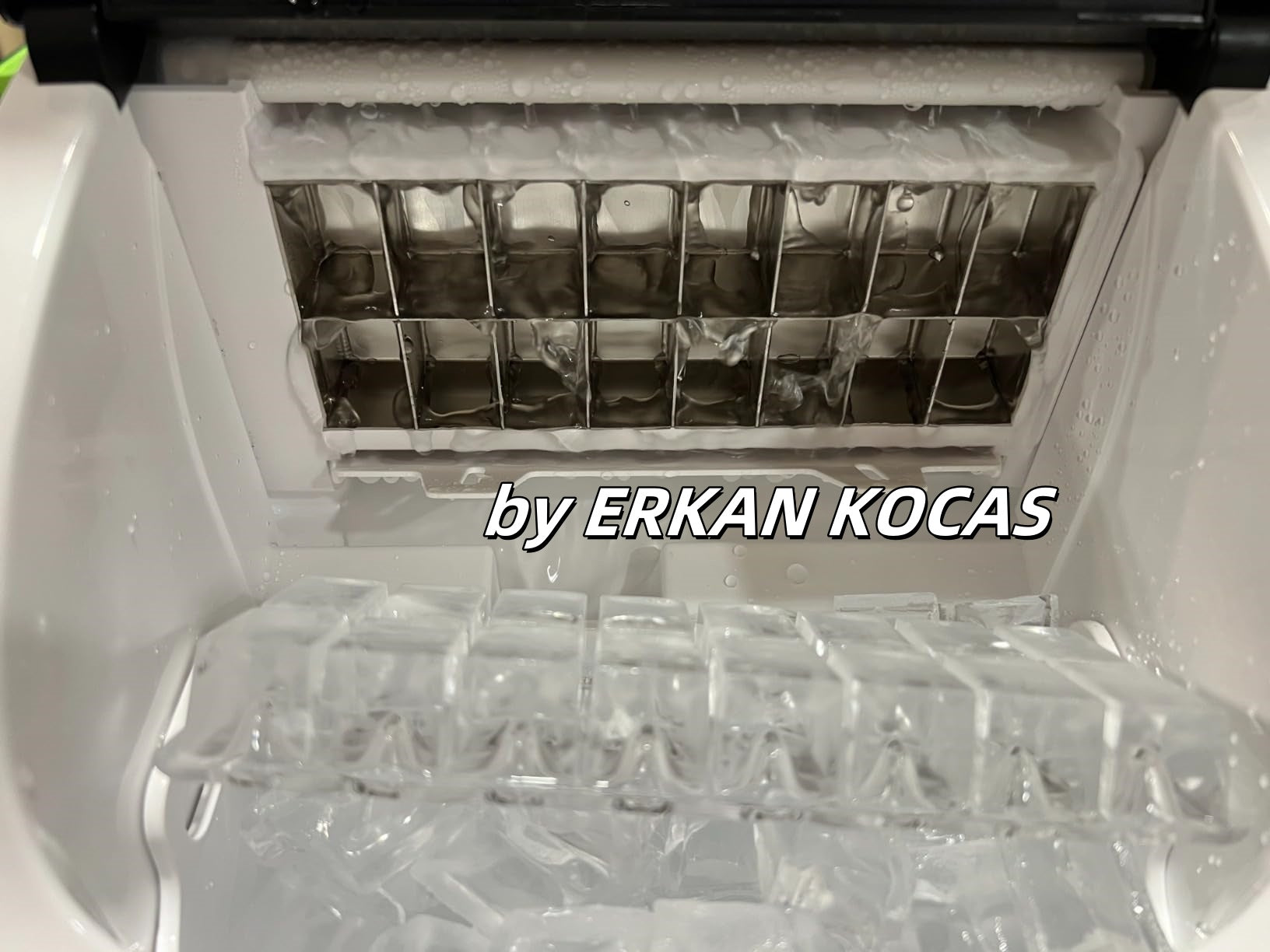 30lbs/24H Countertop Cube Ice Maker
