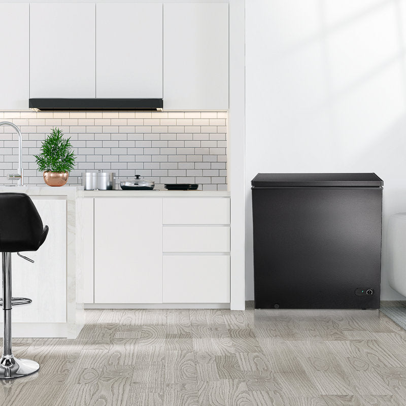 7 Cubic Feet Chest Freezer with Adjustable Temperature Controls