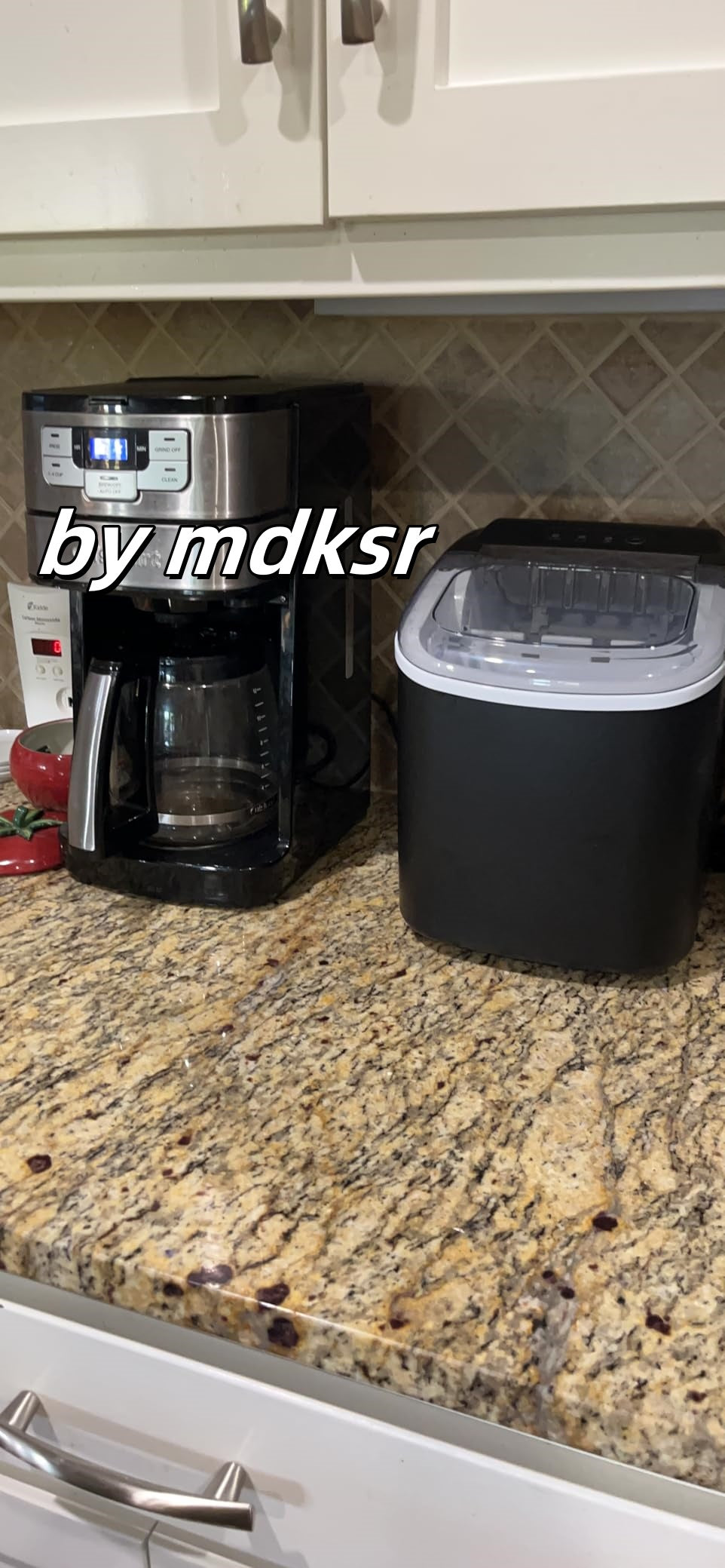 26 lbs/24H Bullet Ice Portable Ice Maker