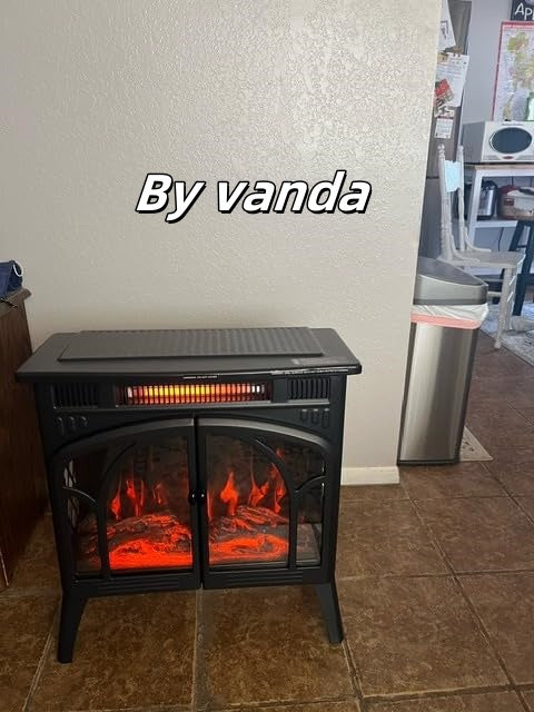 Electric Fireplace Stove Heater with 3D Logs